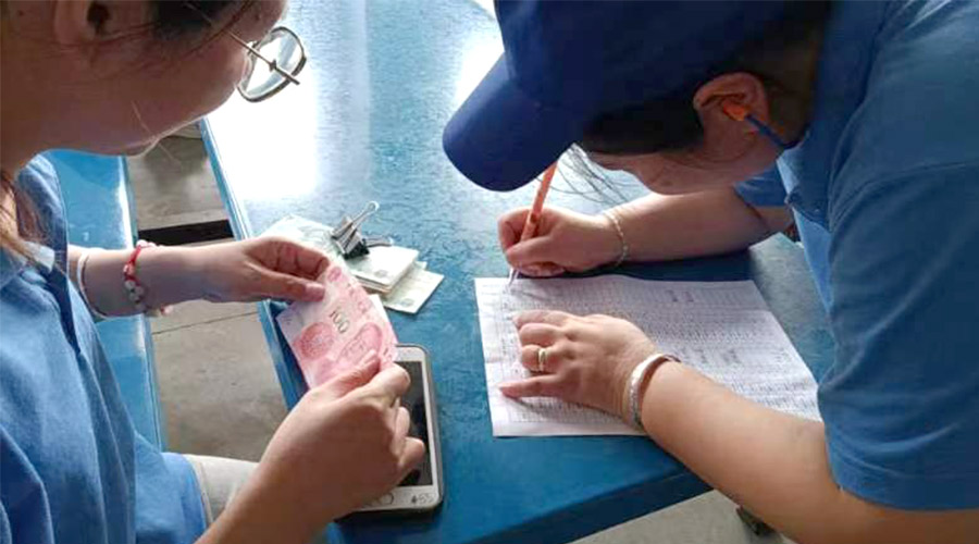 情系職工！金環(huán)電器為員工發(fā)放中秋暖心福利